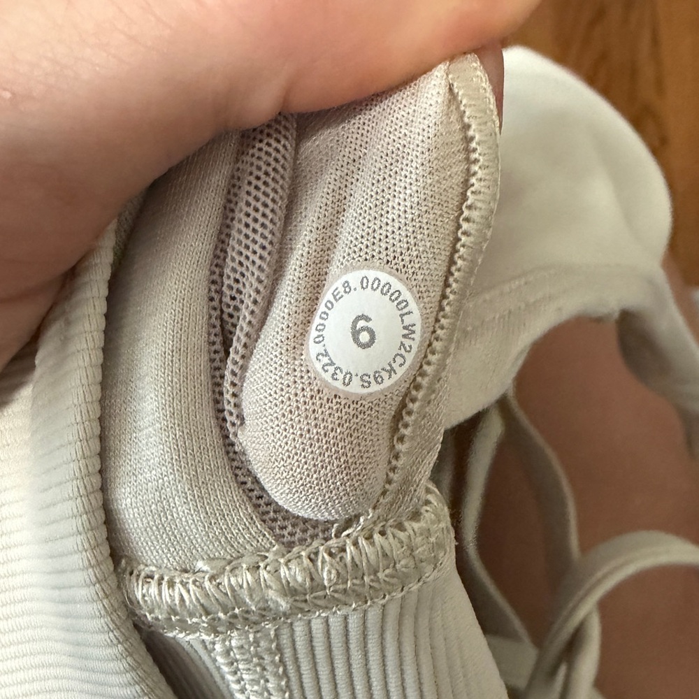 Lululemon High Neck Ribbed Longline Energy Bra 6 - Picture 4 of 4